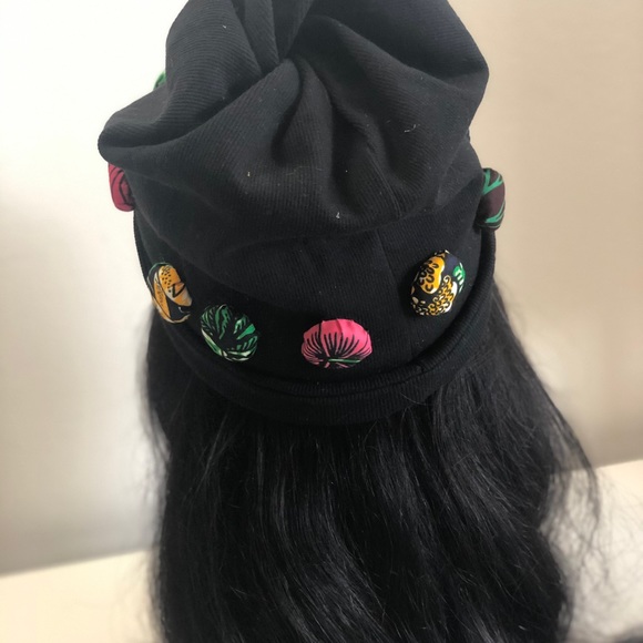 Ankara button beanie - Picture 7 of 8